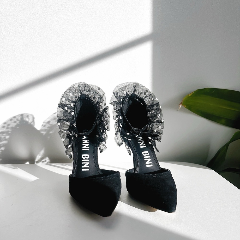 Gianni Bini Black Polka Dot Ruffle Stiletto Heels Pumps Womens 6.5M Pointed Toe